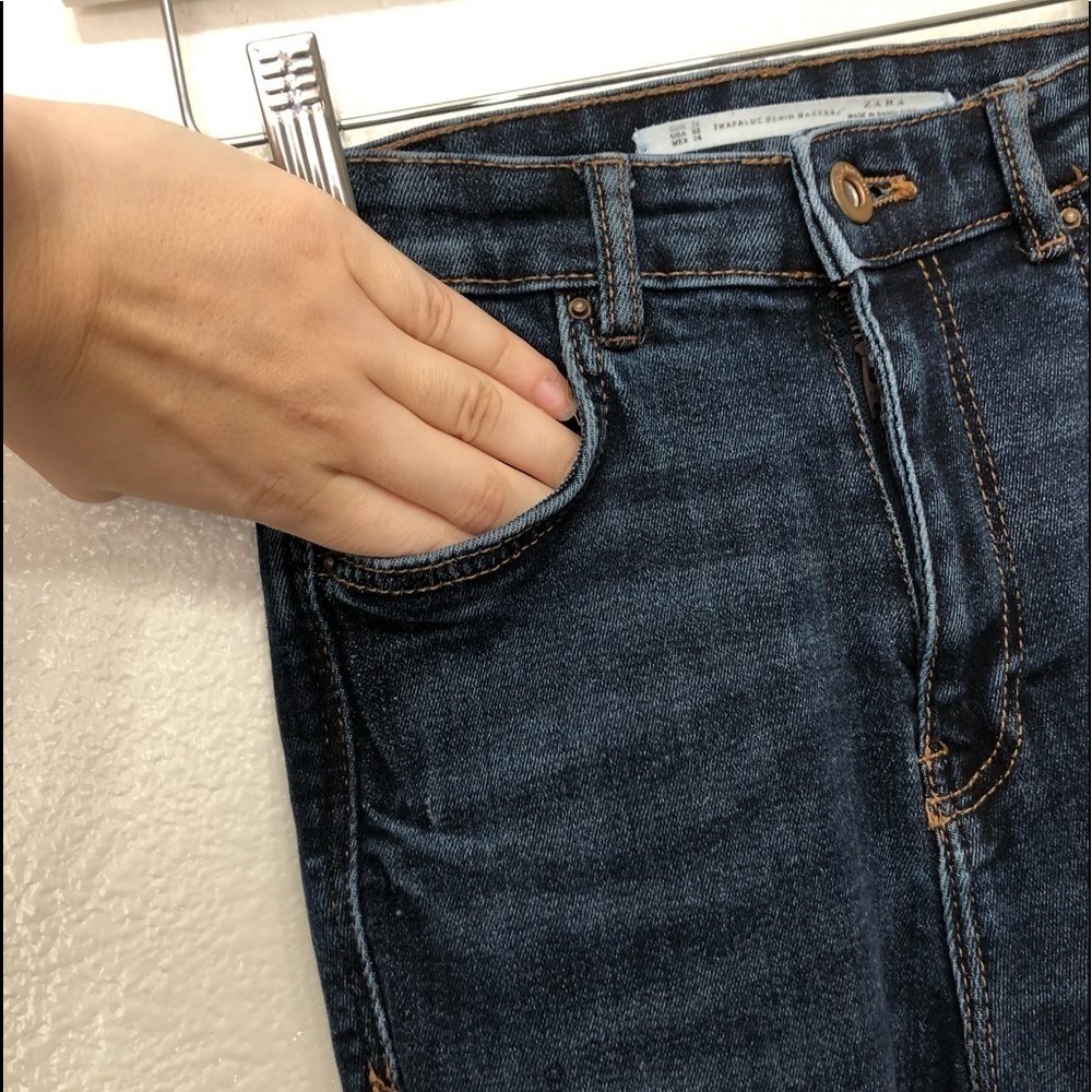 Zara Ripped Jeans With Frayed Bottom - Picture 5 of 7